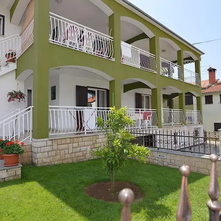 Sergggo - Location 5minute Walk Beach, Strand, Gasthuis Poreč