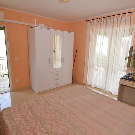 Sergggo - Top Location 5minute Walk Beach, Strand, Spiaggia Guest house Porec