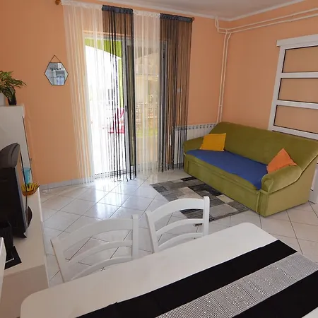Sergggo - Top Location 5minute Walk Beach, Strand, Spiaggia Guest house Porec