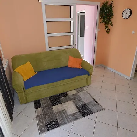 Sergggo - Location 5minute Walk Beach, Strand, Gostinjska kuća Porec
