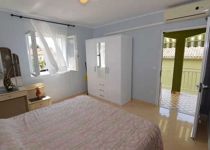 Sergggo - Location 5minute Walk Beach, Strand,