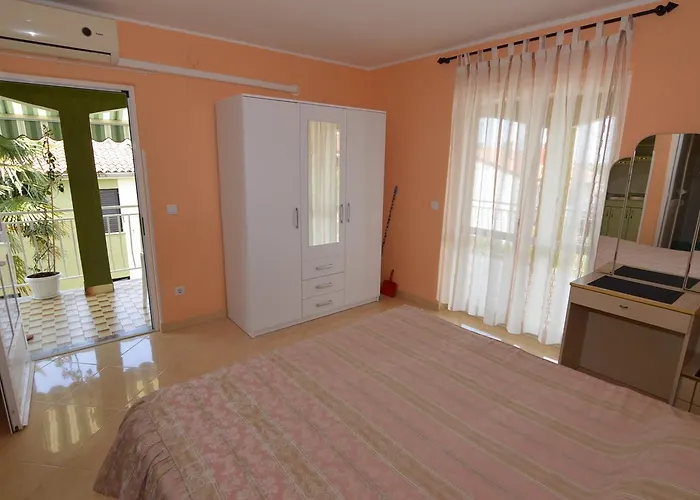 Sergggo - Location 5minute Walk Beach, Strand, Гостевой дом