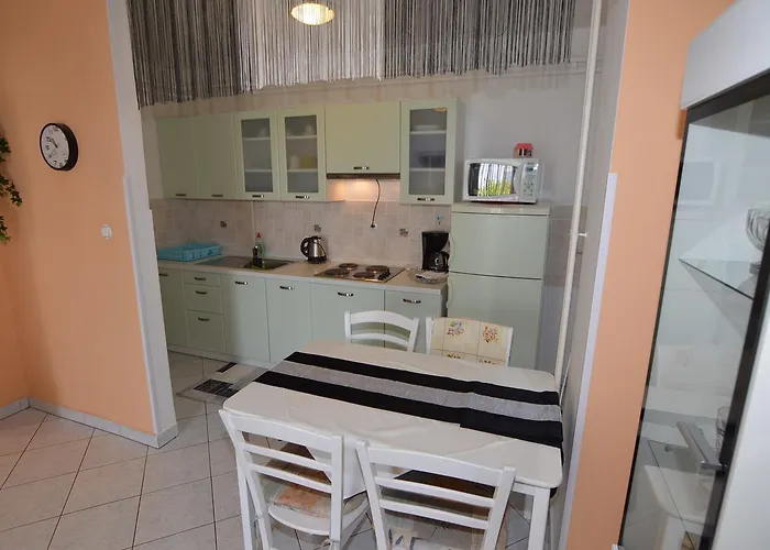 Sergggo - Location 5minute Walk Beach, Strand, Гостевой дом 3*