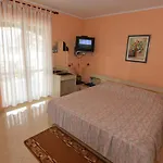 Sergggo - Location 5minute Walk Beach, Strand, 3* Poreč