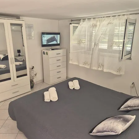 Sergggo - Location 5minute Walk Beach, Strand, Guest house 3*