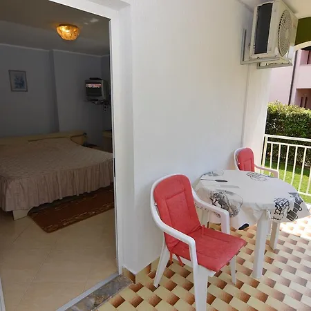 Guest house Sergggo - Location 5minute Walk Beach, Strand, 3*