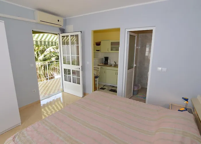 Sergggo - Location 5minute Walk Beach, Strand, Gostinjska kuća 3*