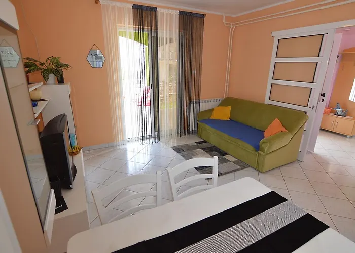 Sergggo - Location 5minute Walk Beach, Strand, Gostinjska kuća Porec